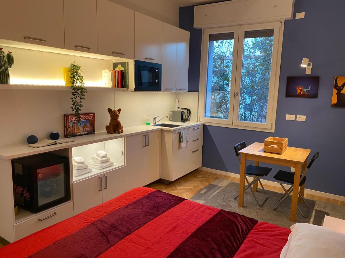 בולוניה Tra Le Torri B&B - Ampia Stanza Privata In Appartamento Con Bagno Privato Accessibile Da Corridoio מראה חיצוני תמונה